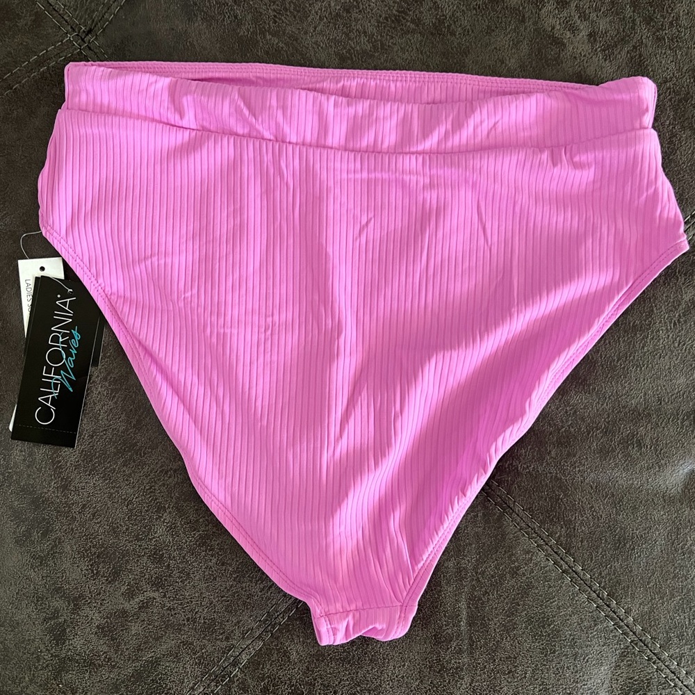California Waves Style# 195609120720 Swimsuit Ribbed Pattern Bottom. Size XL NWT